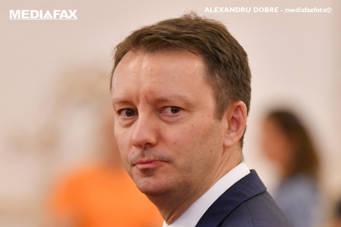 Premierul desemnat, Siegfried Mureşan, a făcut publică lista miniştrilor alături de care va merge în Parlament pentru votul de învestitură. Cine sunt aceştia?